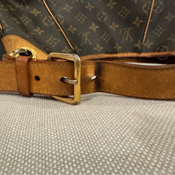 Authentic Louis Vuitton Galleria PM Pre-Loved - Picture 9 of 13